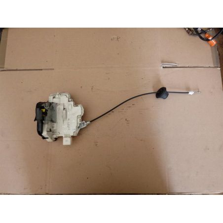 ZAMEK PRAWY PRZÓD AUDI A4 B7 2.0 TDI 2006 8E1837016AA 