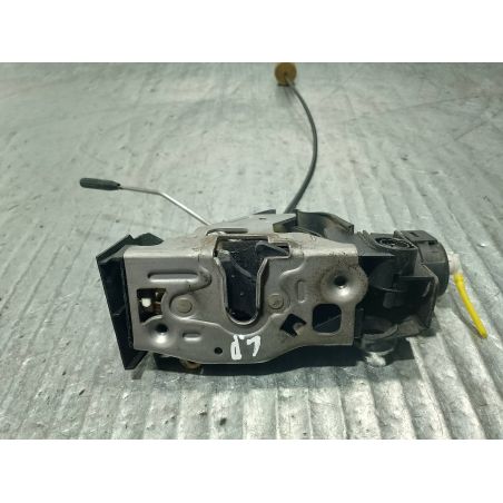 ZAMEK DRZWI LEWY PRZÓD MERCEDES-BENZ KLASA A W168 1.6  2001 