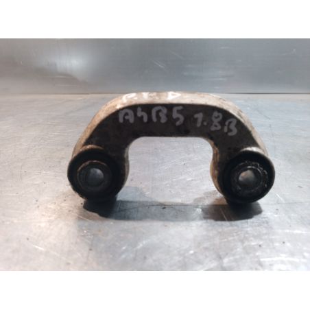 ŁĄCZNIK STABILIZATORA AUDI A4 B5 1.8 B 1997 8D0411318D 