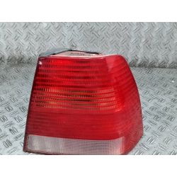 LAMPA TYLNA PRAWA VW BORA 2.0 B1998                                            