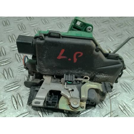 ZAMEK DRZWI LEWY PRZÓD VW PASSAT B5 FL 2.0 2003 