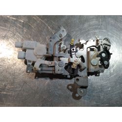 ZAMEK DRZWI PRAWY TYŁ MAZDA 5 1.8 16V2005                                            