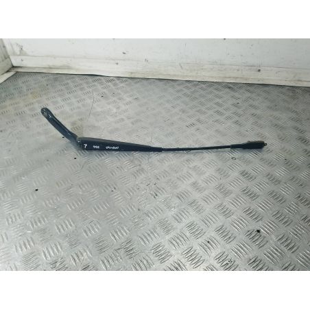 RAMIE WYCIERACZKI LEWE MERCEDES-BENZ SPRINTER W906 2.2 CDI 2010 9068200644 