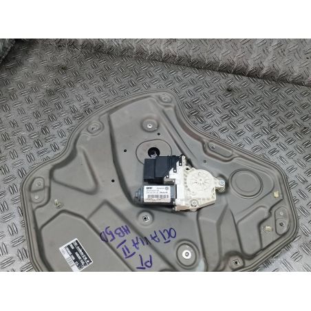 PODNOŚNIK SZYBY PRAWY TYŁ ZE STELAŻEM SKODA OCTAVIA II 1.9 TDI 2007 1Z0839656C 