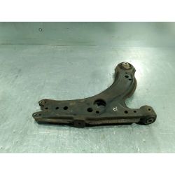 WAHACZ PRAWY PRZÓD VW BORA 1.9 TDI1999                                            