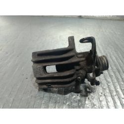 ZACISK HAMULCOWY PRAWY TYŁ AUDI A4 B6 2.4 V62002                                            