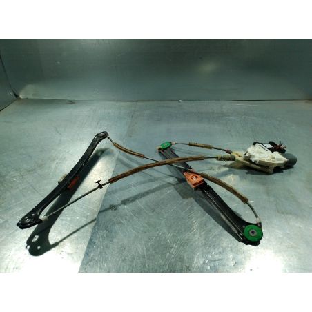 PODNOŚNIK SZYBY PRAWY PRZÓD AUDI A3 8P 2.0 TDI 16V 2006 E840311202   8P0959 