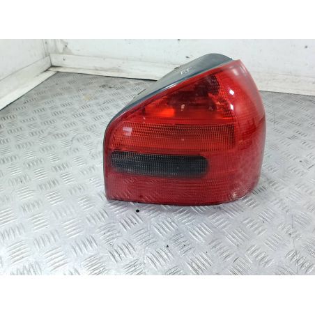 LAMPA TYLNA PRAWA AUDI A3 ( 8L1 ) 1.8 1997 