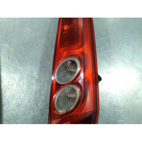 LAMPA TYLNA PRAWA FORD FIESTA MK6 1.4 TDCI 2004 E410877 