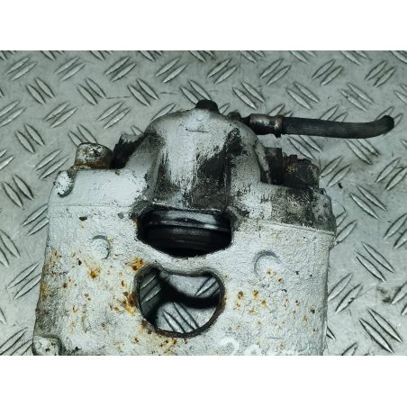 ZACISK HAMULCOWY LEWY PRZÓD OPEL VECTRA C 2.0 DTL 2002 