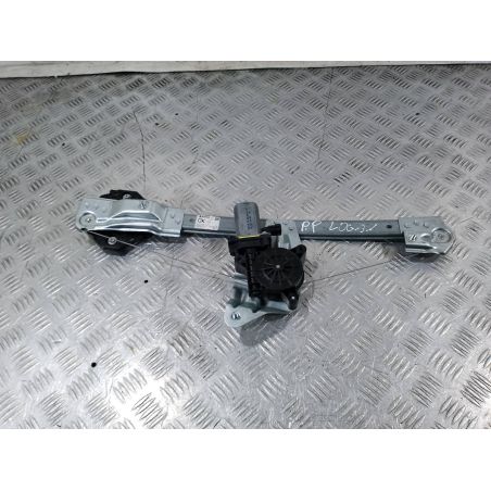 PODNOŚNIK SZYBY PRAWY PRZÓD DACIA LOGAN 1.5 DCI 2014 807209299R 