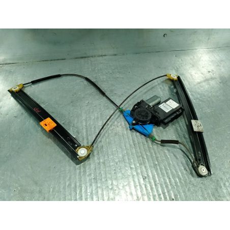 PODNOŚNIK SZYBY PRAWY PRZÓD SEAT EXEO 2.0 TDI 143KM 2.0 TDI 2013 8E0837462C  8E1959802G 