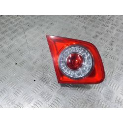 LAMPA TYLNA LEWA W KLAPE VW JETTA V 1.6 16V20061K5945093                                            