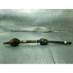 PÓŁOŚ PRAWA PRZÓD RENAULT LAGUNA II ( 02-07 ) 1.9 DCI20038200169176                                            