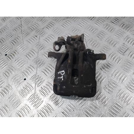 ZACISK HAMULCOWY PRAWY TYŁ RENAULT TRAFIC ( 01-14 ) 1.9 DCI 2004 