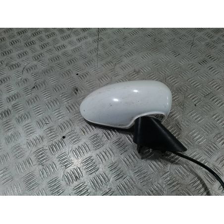 LUSTERKO PRAWE OPEL CORSA D 1.3 CDTI 2006 