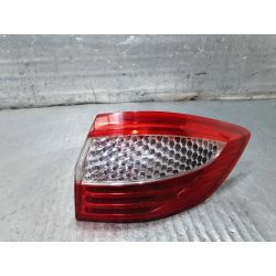 LAMPA TYLNA PRAWA FORD MONDEO MK4 1.8 TDCI20077S7113404B                                            