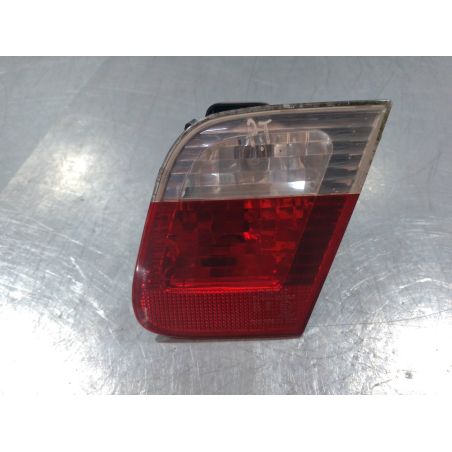 LAMPA TYLNA PRAWA W KLAPE BMW E46 1.9 2001 01-444-1303R-R  08-444-1303R-F 