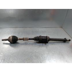 PÓŁOŚ PRAWA PRZÓD TOYOTA AVENSIS II T25 2.0 D4D2003                                            