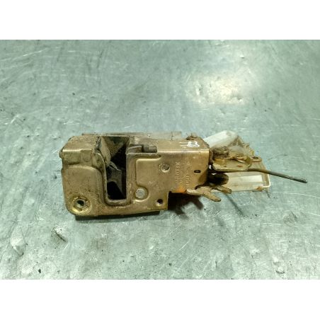 ZAMEK DRZWI PRAWY PRZÓD VW T4 1.9 TD 1998 701837016E 