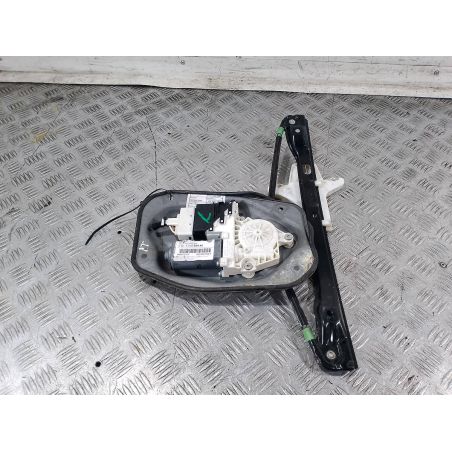 PODNOŚNIK SZYBY PRAWY TYŁ VW GOLF V 1.6 B 2007 1K0959704F 