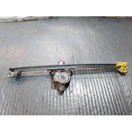 PODNOŚNIK SZYBY PRAWY PRZÓD RENAULT TRAFIC ( 01-14 ) 2.5 DCI 2004 7700311821E   91165705E 