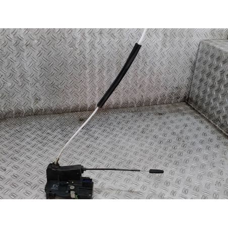 ZAMEK DRZWI LEWY PRZÓD OPEL ASTRA G 1.6 16V 2003 24444015EX 