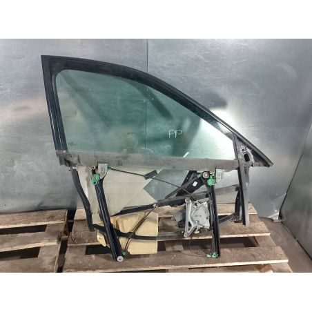 PODNOŚNIK SZYBY PRAWY PRZÓD AUDI A4 B5 LIFT 1.9 TDI 1998 8D0837754C  8D0959802D 