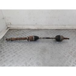 PÓŁOŚ PRAWA PRZÓD RENAULT CLIO III ( 05-13 ) 1.5 DCI2008                                            