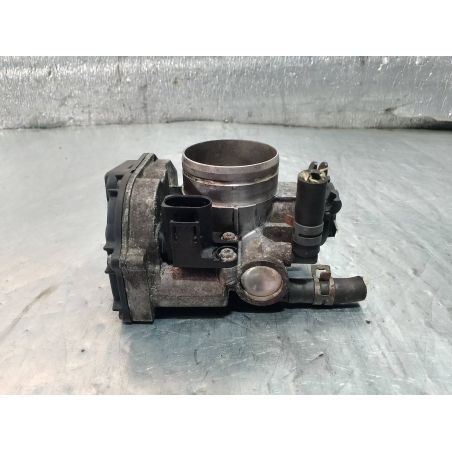 PRZEPUSTNICA VW GOLF IV 1.6 SR 1999 06A133064J 