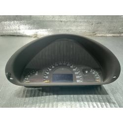 LICZNIK MERCEDES-BENZ KLASA C W203 2.2 CDI2003A2035403047                                            