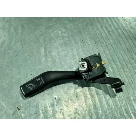 PRZEŁĄCZNIK MANETKA KIERUNKOWSKAZÓW VW GOLF V 1.9 TDI 2008 1K0953513E 