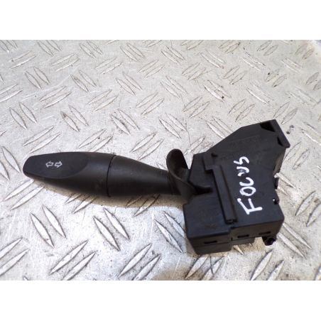 PRZEŁACZNIK KIERUNKOWSKAZÓW FORD FOCUS MK1 2001 98AG13335AE 