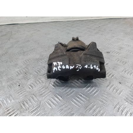 ZACISK HAMULCOWY PRAWY PRZÓD RENAULT MEGANE III ( 08-16 ) 1.6 16V 110KM 1.6 16V 2008 