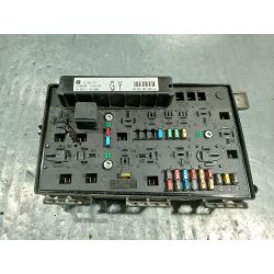 SKRZYNKA BEZPIECZNIKÓW ZEWNĘTRZNA OPEL ASTRA H 1.6 200513206751  5DK008668-14                                            