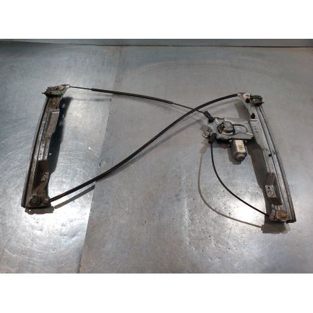 PODNOŚNIK SZYBY PRAWY PRZÓD RENAULT CLIO III ( 05-13 ) 1.5 DCI 2006 400857 