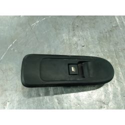 PRZEŁĄCZNIK PANEL SZYBY PRAWY PEUGEOT 508 GT LINE 1.6 blueHDI1.6 blueHDI201698026388ZD                                            