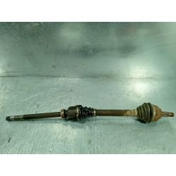 PÓŁOŚ PRAWA PRZÓD CITROEN C4 1.6 HDI 2008                                            