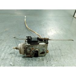 ZAMEK DRZWI PRAWY PRZÓD AUDI A4 B5 1.8 1998                                            