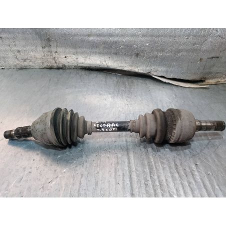 PÓŁOŚ LEWA PRZÓD OPEL VECTRA C 1.9 CDTI 2007 