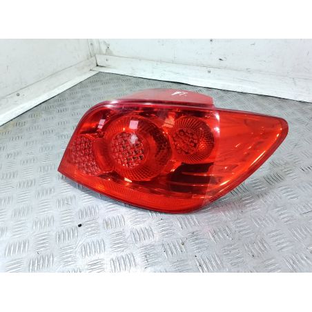LAMPA TYLNA PRAWA PEUGEOT 307 1.6 HDI 2003 