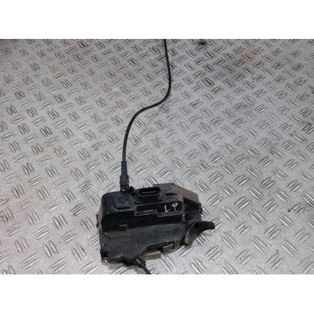 ZAMEK DRZWI LEWY PRZÓD RENAULT MEGANE II ( 02-09 ) 1.6 16V 2004 