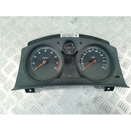 LICZNIK OPEL ASTRA H 1.2 2002 13308981 