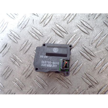 SILNICZEK NAGRZEWNICY VW PHAETON 2005 3D0959311 