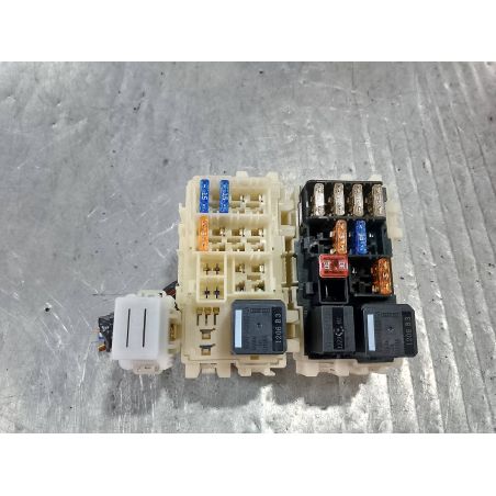 SKRZYNKA BEZPIECZNIKÓW FORD MONDEO MK4 2.0 TDCI 2011 