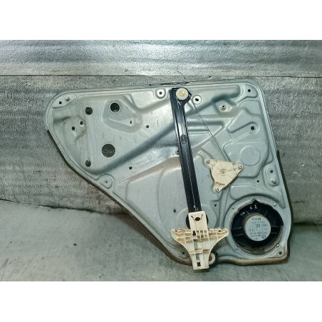 PODNOŚNIK SZYBY PRAWY TYŁ Z STELAŻEM VW PASSAT B5 FL 1.8 TURBO 2002 3B5839756C  3B5839752BF  0236117598 