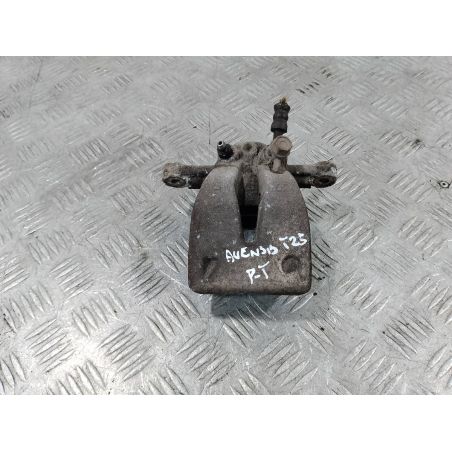 ZACISK HAMULCOWY PRAWY TYŁ TOYOTA AVENSIS II T25 2.0 16V 2008 