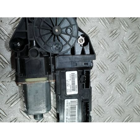 SILNICZEK SZYBY LEWY PRZÓD RENAULT SCENIC III ( 09-16 ) 1.9 DCI 2010 807319718R 969203200 