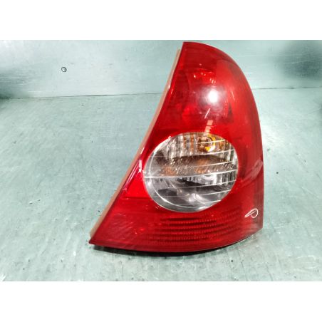 LAMPA TYLNA PRAWA RENAULT CLIO II LIFT 1.2 8V 2002 8200071414 