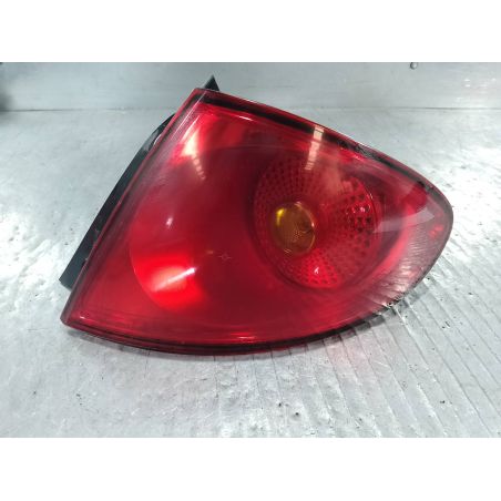 LAMPA TYLNA PRAWA SEAT TOLEDO III 1.6 8V 102KM 1.6 8V 2004 5P5945096B  5P5945112  